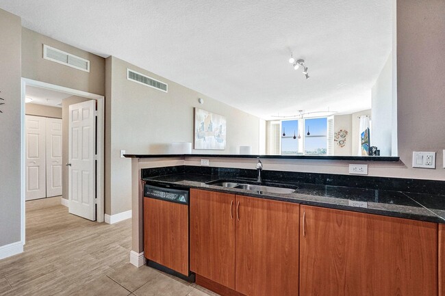 Photo - 806 E Windward Way Condo Unit 523