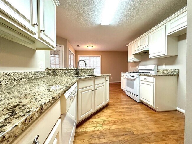 Photo - 7080 Shady Oak Ln