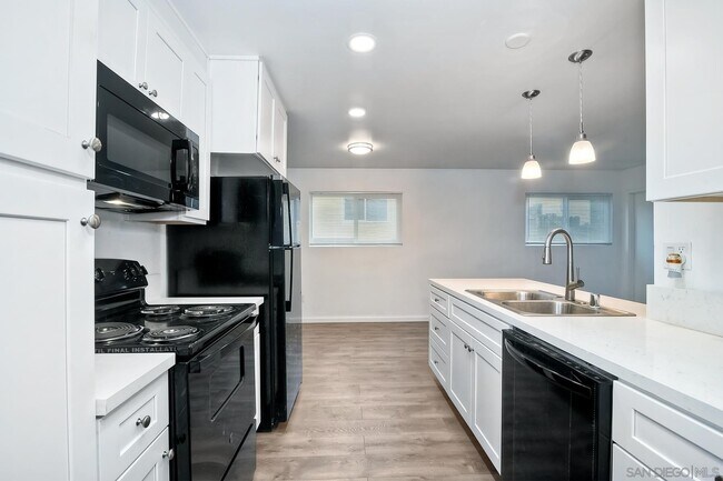 Photo - 1340 Kelton Rd