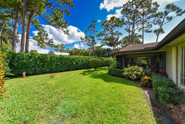 Photo - 493 Forestview Dr