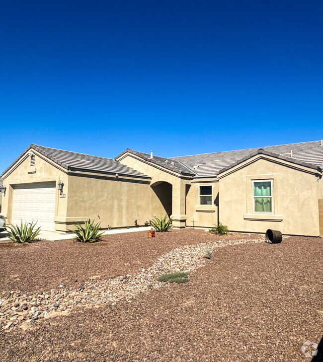 Building Photo - Stunning Foothills Paradise Rental