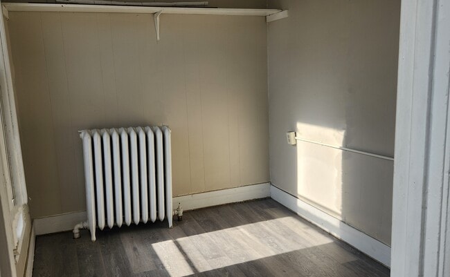 Photo - 277 Ontario St Unit 2nd Fl, Front