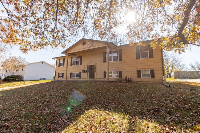 Photo - 2904 Leeway Dr