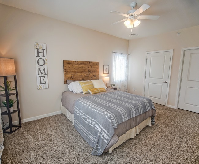 Chisholm Lake Apartments