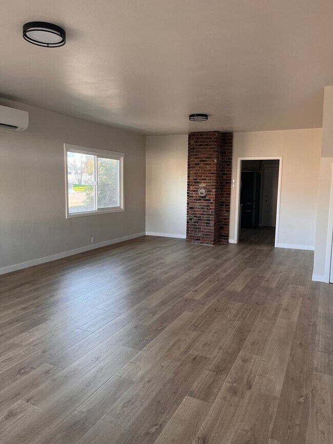 Photo - 315 N 1st St Unit 313 N 1st St