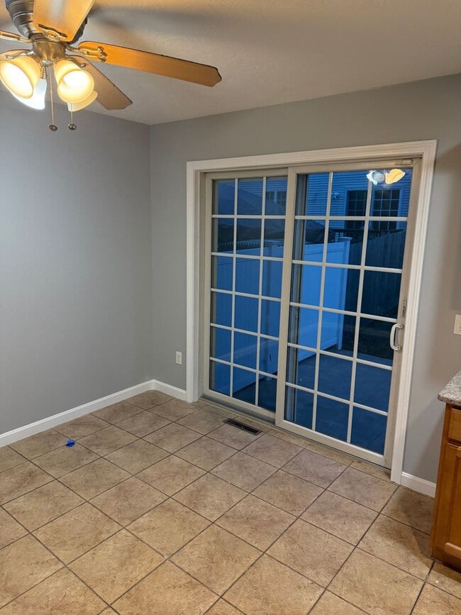 Photo - 13-15 Westwood Drive Unit 15