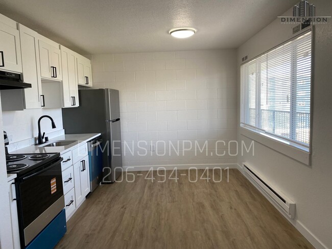Photo - Christine Apartments