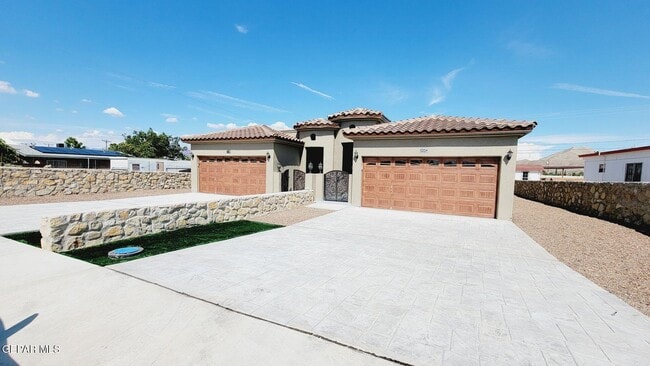 Photo - 125 Loma Vista Dr