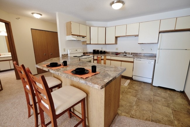 Photo - Parkside Apartments