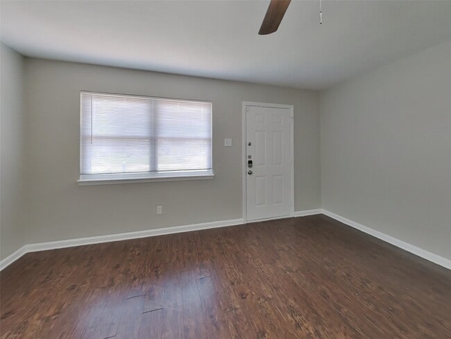 Photo - 5234 Jorns St