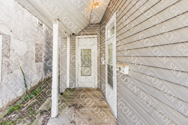 Photo - 817 W Main St Unit B