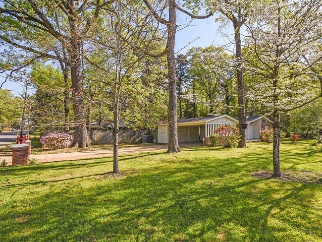 Photo - NEWLY UPDATED Mid-Century Mod home with 2 beds, 2 baths.