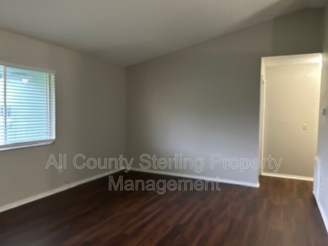 923 Bryan Ct