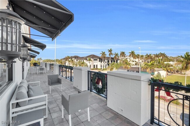 Photo - 428 9th St S