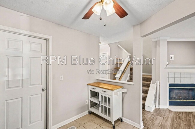 5290 Bay Pointe Dr