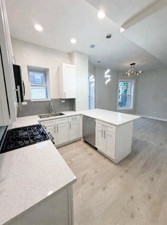 Photo - 6039 S Eberhart Ave