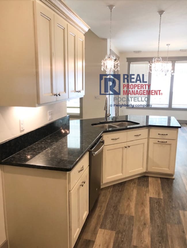 Photo - 3 bedroom 2 bath twin home is a must see! - Small dog Friendly