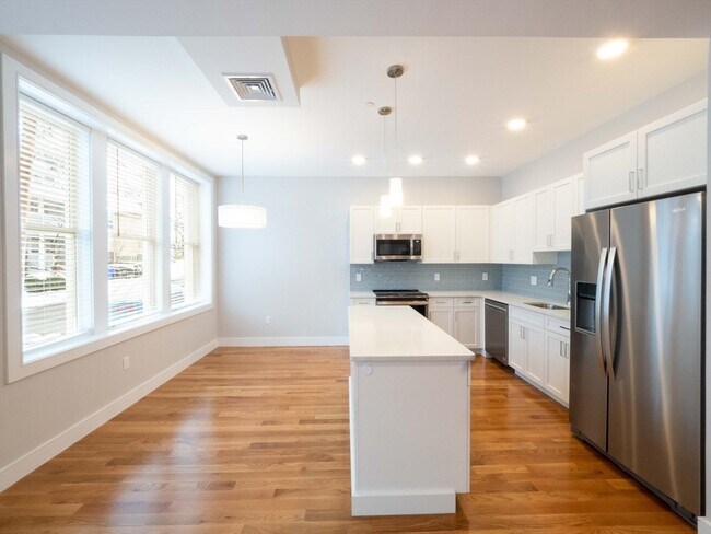 Photo - 142 Coolidge St Unit 2