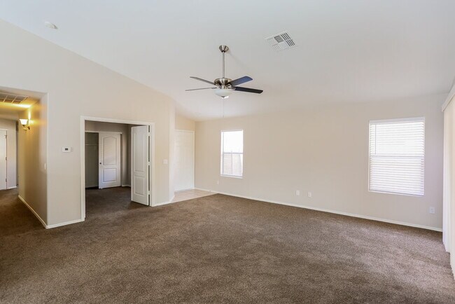 Photo - 801 S 125th Ave