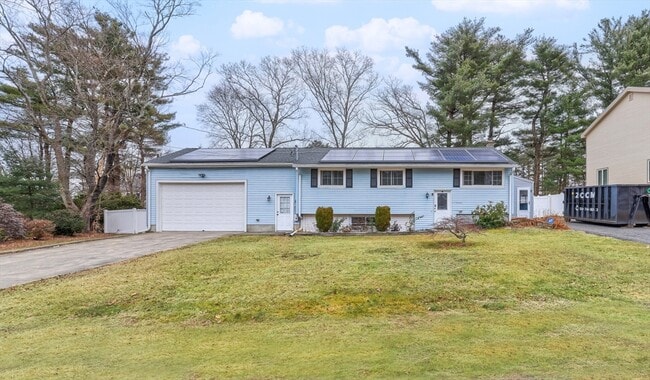 Photo - 8 Leonard Dr