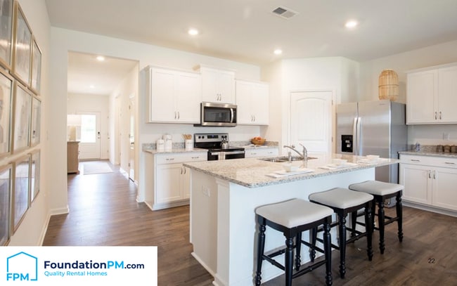 Photo - 7911 Hickory Meadow Rd