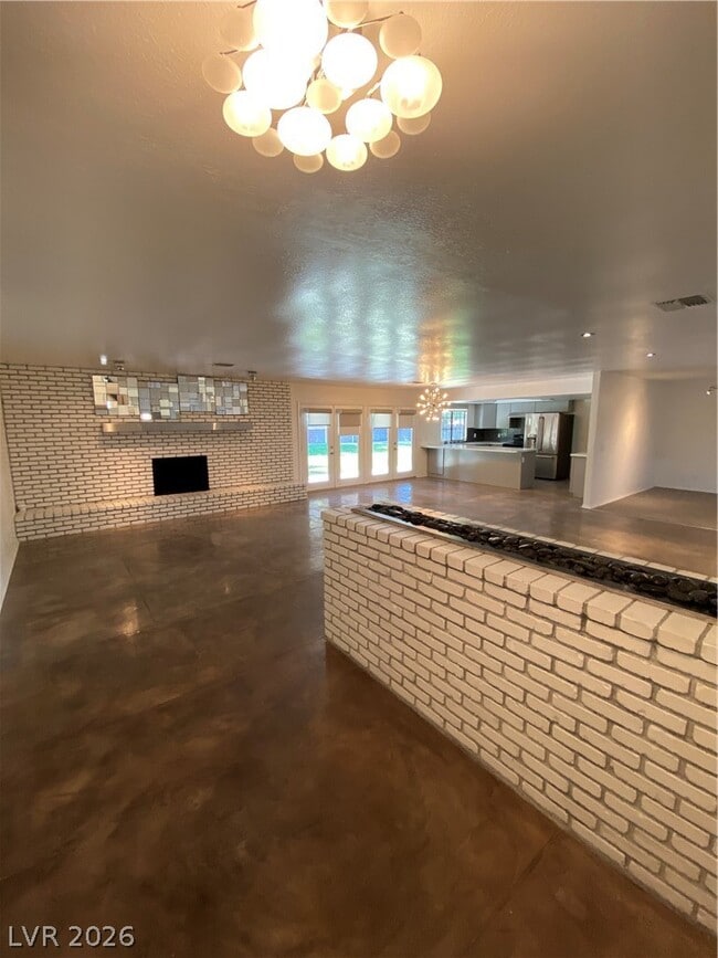 Photo - 2521 E Serene Ave