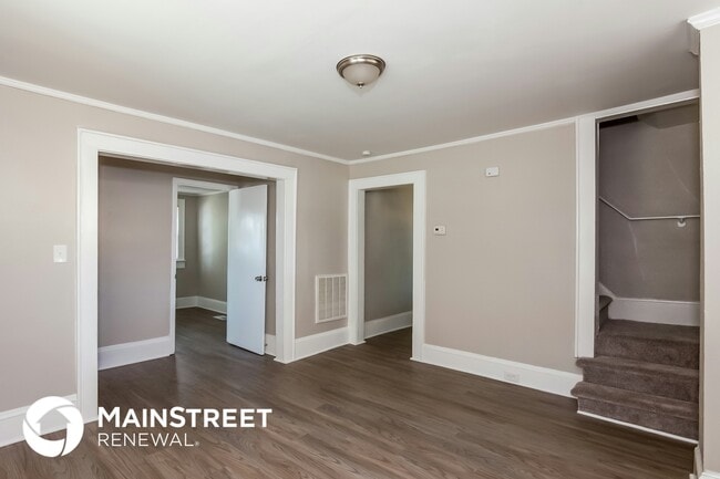 Photo - 2620 Midland Ave