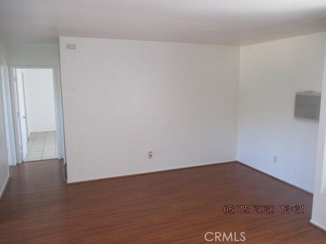 Photo - 33119 Jamieson St