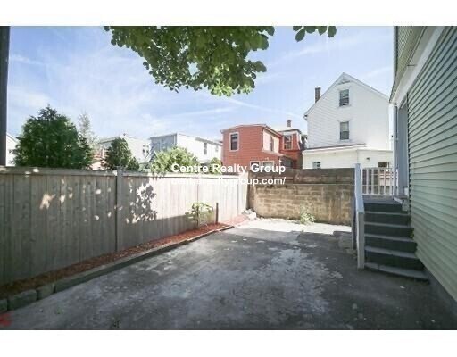 Building Photo - 370 Prospect St Unit 2 Rental