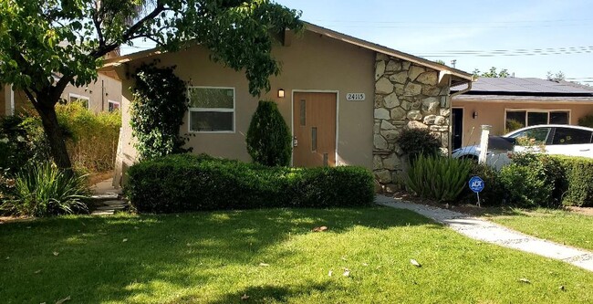 Front view - 24113 Archwood St House