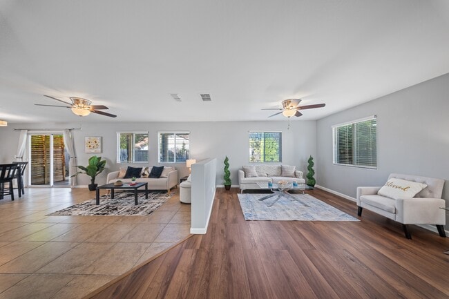 Photo - 4376 Grafton Cir