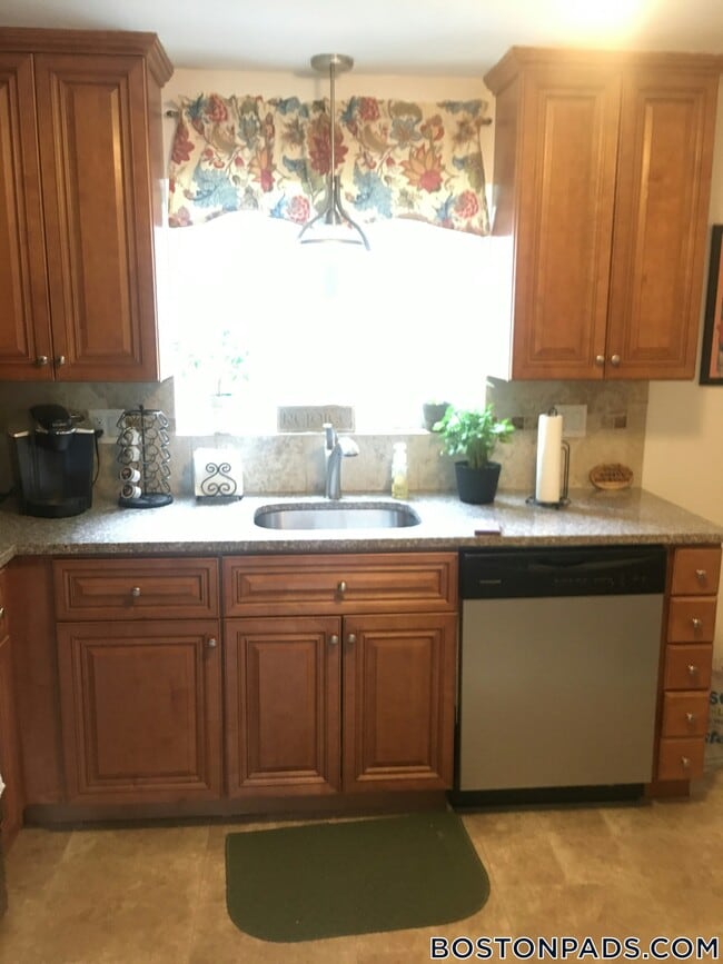 Photo - 25 Oxford Cir