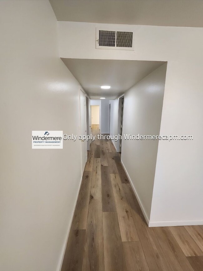 Photo - 1357-1359 Gary Way