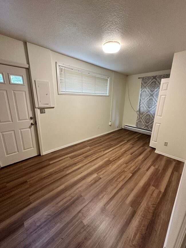 Photo - Lewis & Clark Graduate/Law Students ONLY Unidad Room 4