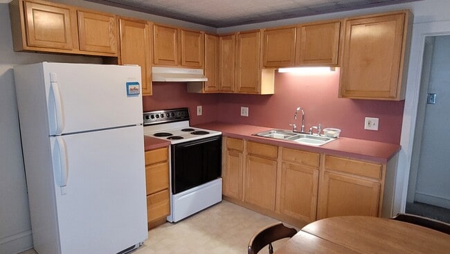 Photo - 4120 Kutztown Rd Unit 2nd floor