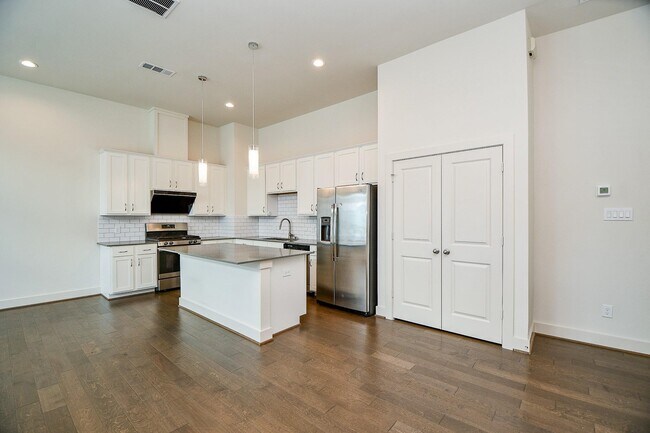 9444 Kerrwood Ln