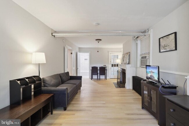 Photo - 409 South Carolina Ave SE