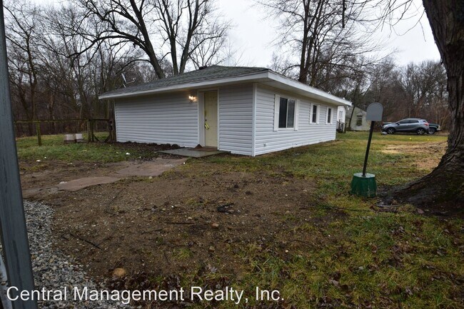 3 br, 1 bath House - 57522 Oakside St. - 3 br, 1 bath House - 57522 Oakside St.