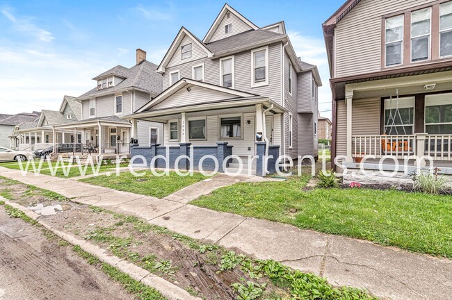 Photo - 2345 N Kenwood Ave Unit A