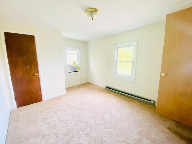 Photo - 501 E Broad St Unit B