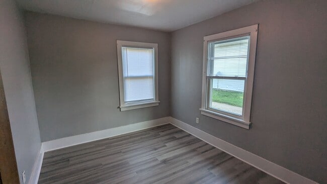 Photo - 306 Sullivan Ave