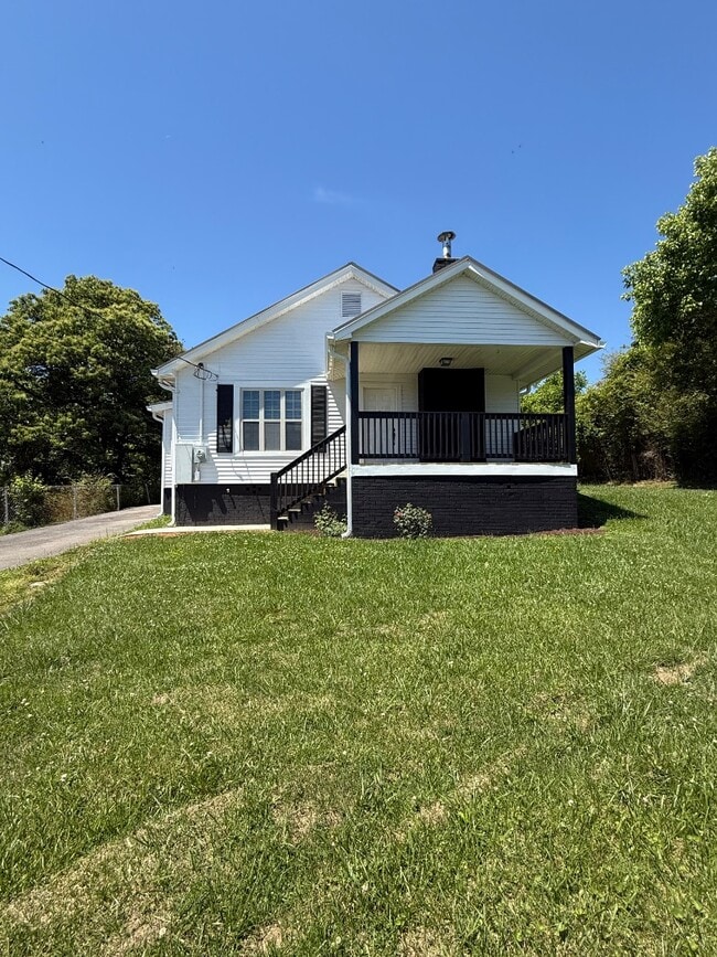 Photo - 136 Kingsley Ave