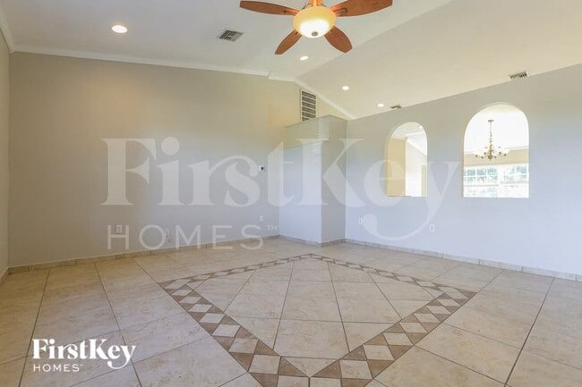 Photo - 154 Waldo St