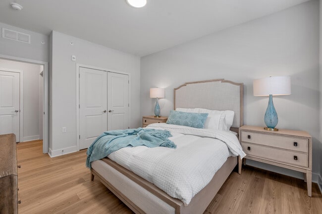 2 BD, 2 BA - 1132SF - Bedroom 2