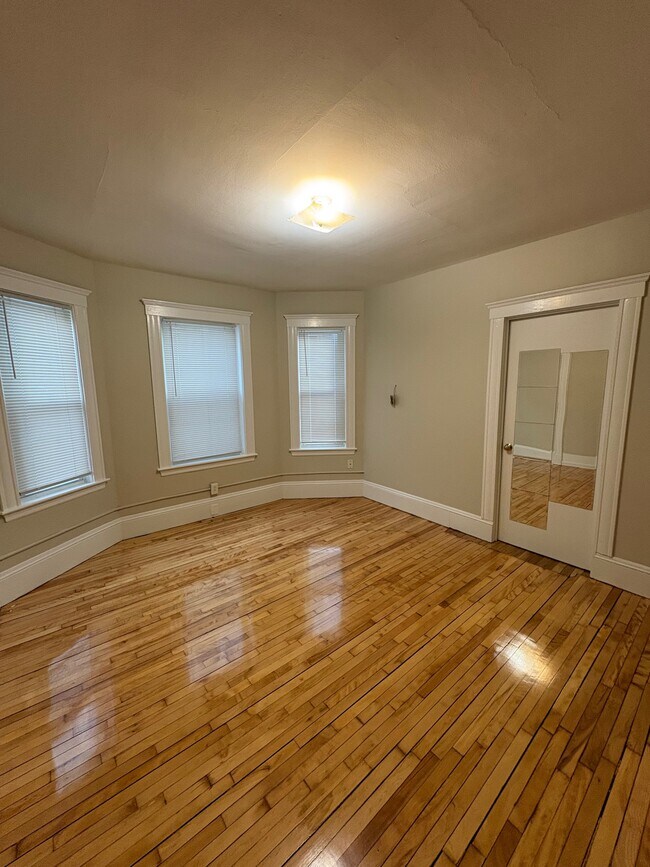 Photo - 16 Maine Ave Unit #2