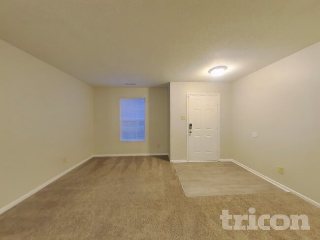 Photo - 8146 Firefly Way