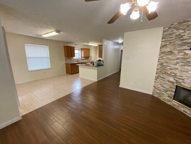 Photo - 2818 Orchid Tree Ln