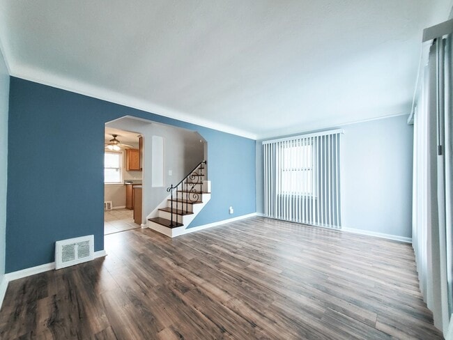 Photo - 3 Bed - 2 Full Bath Cape Cod for Rent!