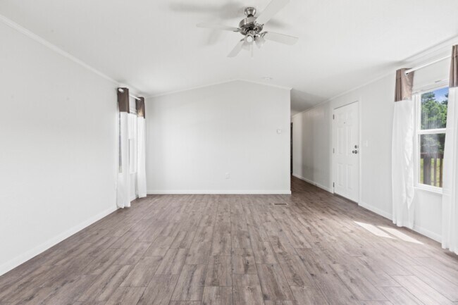 Photo - 2825 Primera Rd