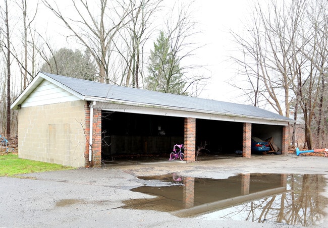 Photo - 4491-4529 Hudson Dr